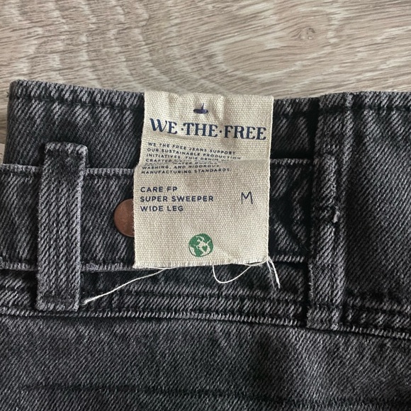 We the Free FREE PEOPLE
Care Super Sweeper High Rise Wide Leg Jeans - Picture 7 of 9